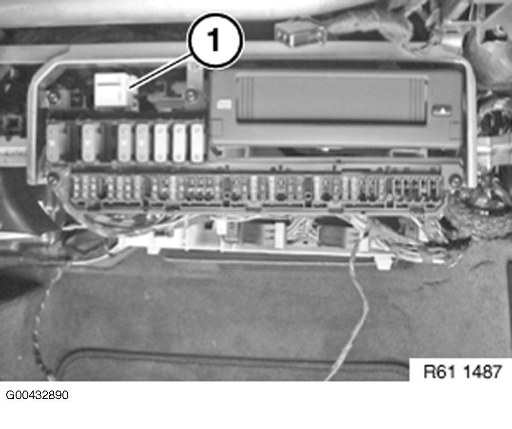 G00432890