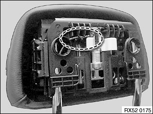 G00437607