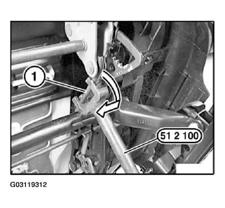 G03119312