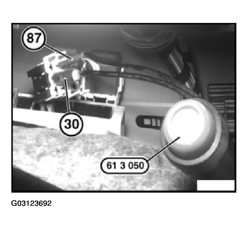 G03123692