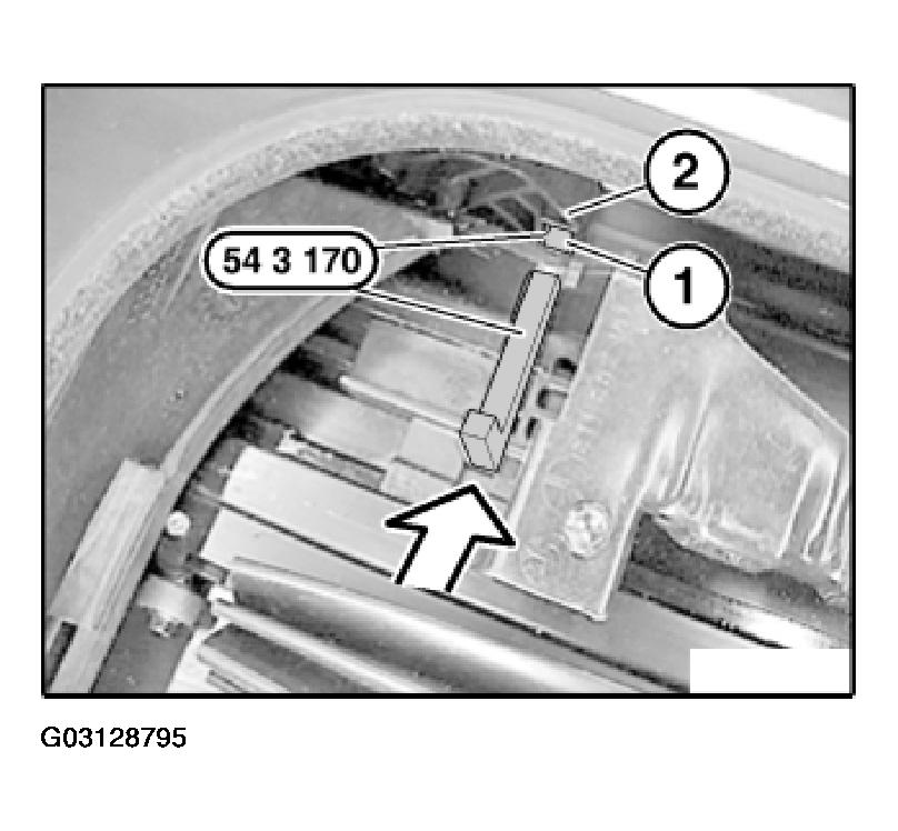 G03128795