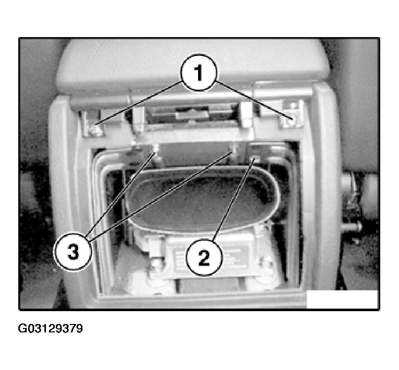 G03129379