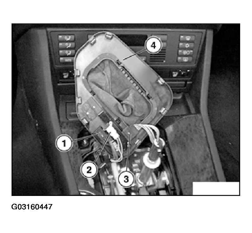 G03160447