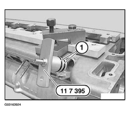 G03163924