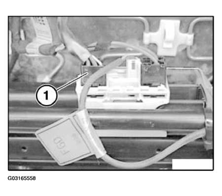 G03165558