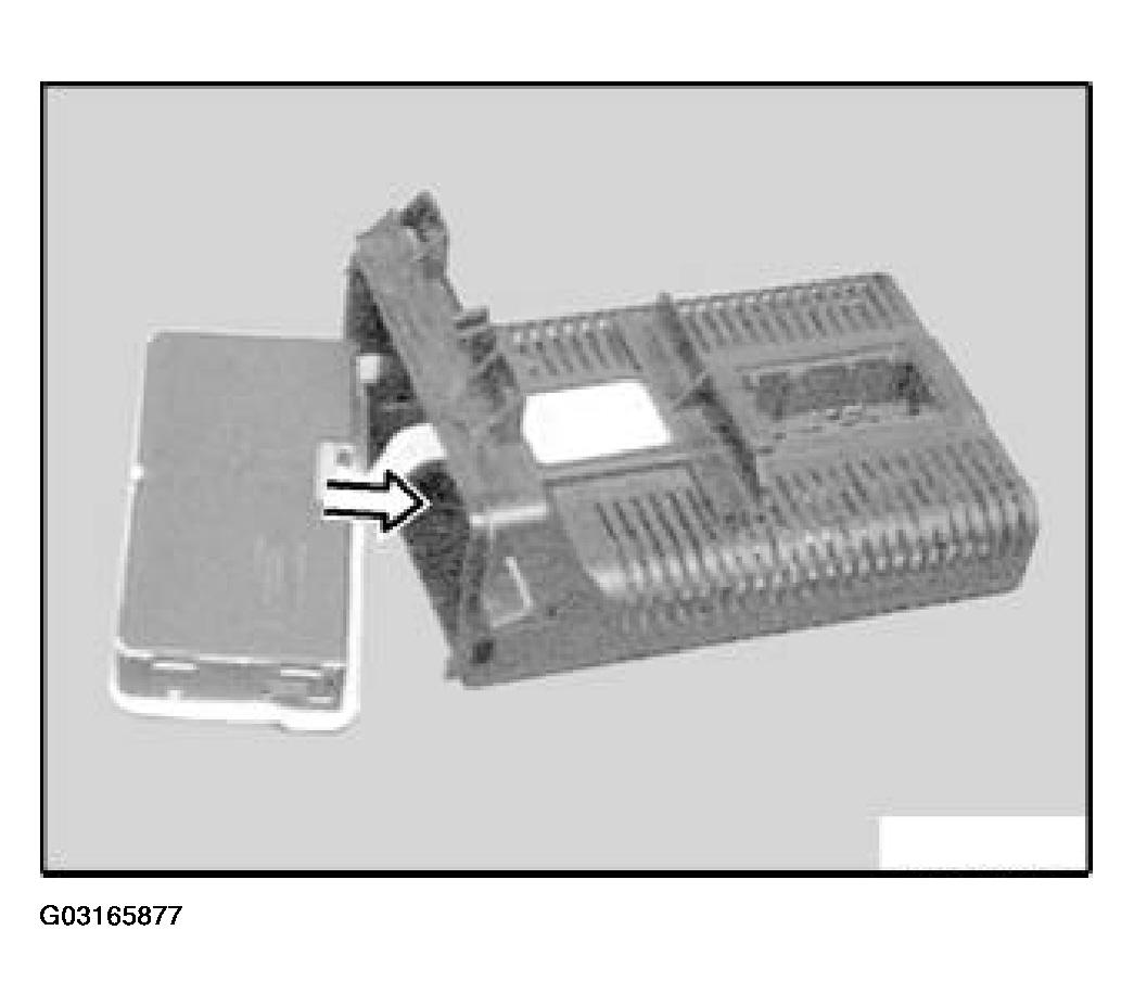 G03165877