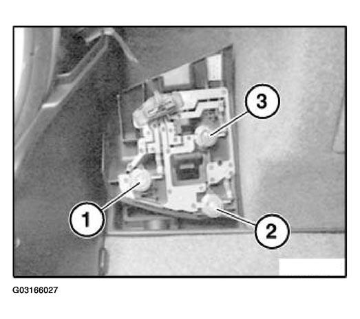 G03166027