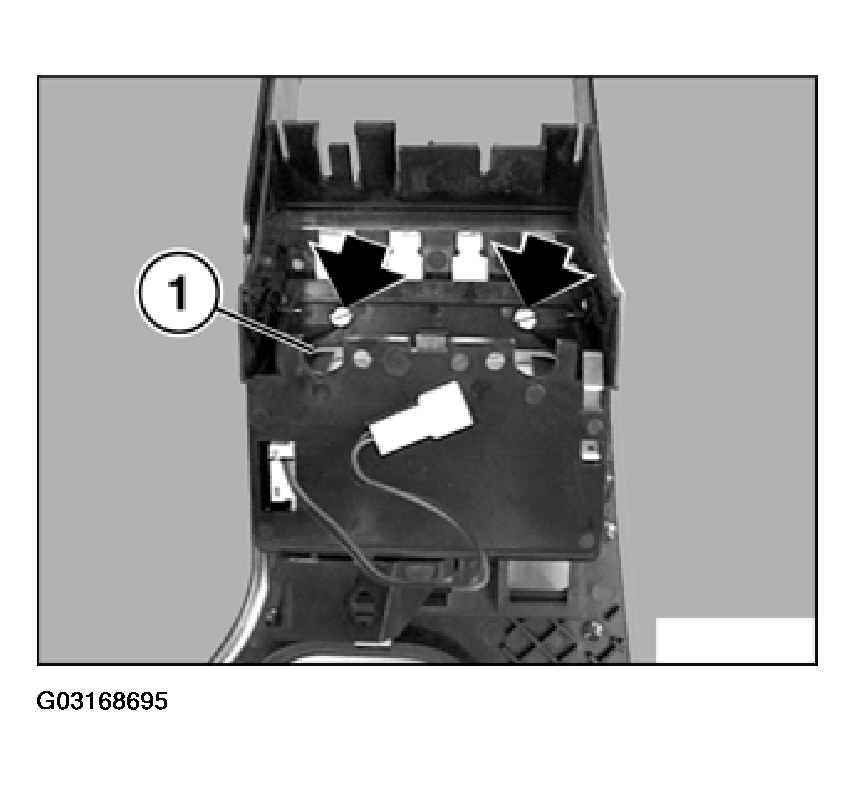 G03168695