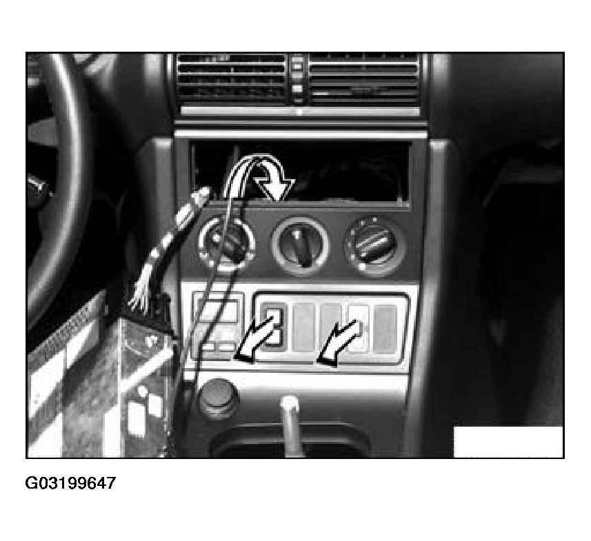 G03199647