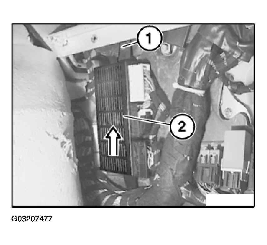 G03207477