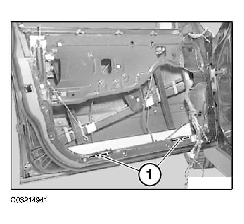 G03214941