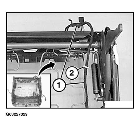 G03227029