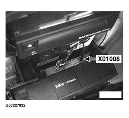 G03227932