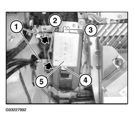 G03227992