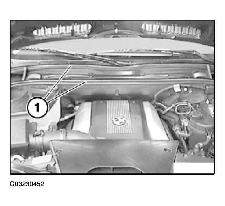 G03230452