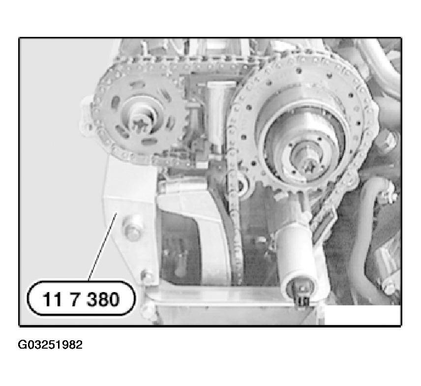 G03251982