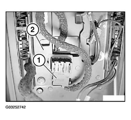G03252742