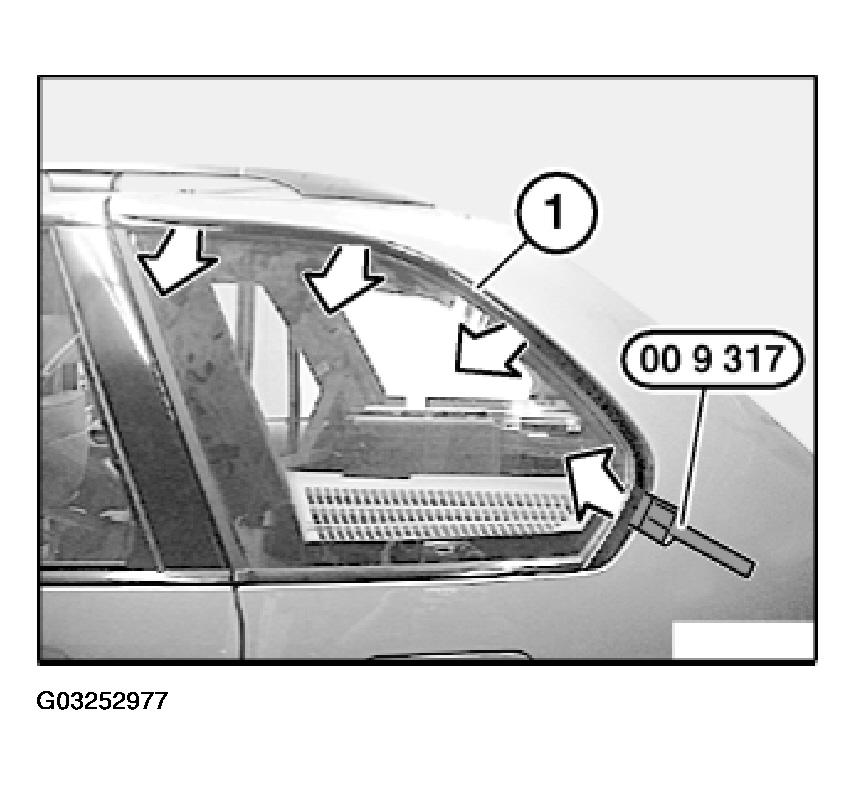 G03252977