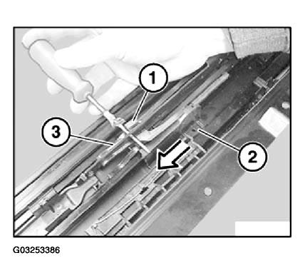 G03253386