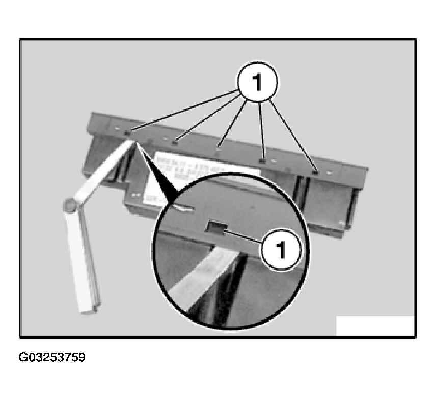 G03253759