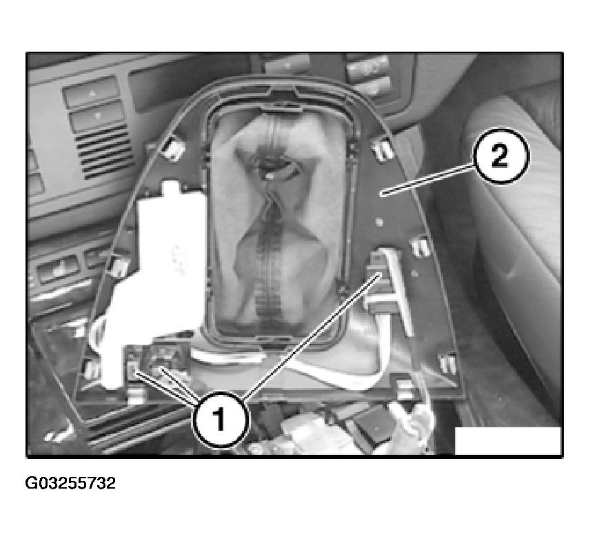 G03255732