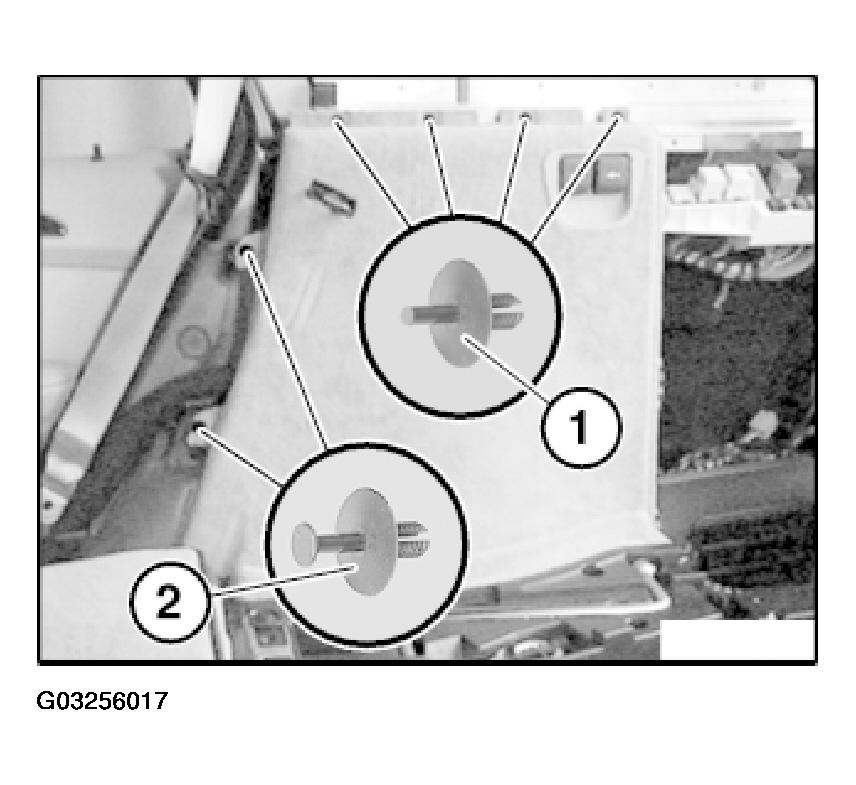 G03256017