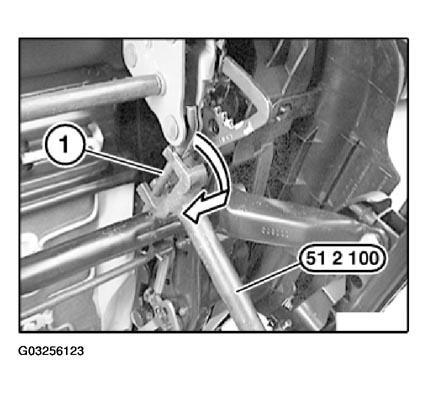 G03256123