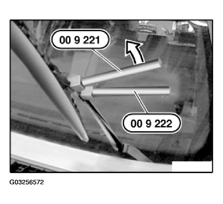 G03256572