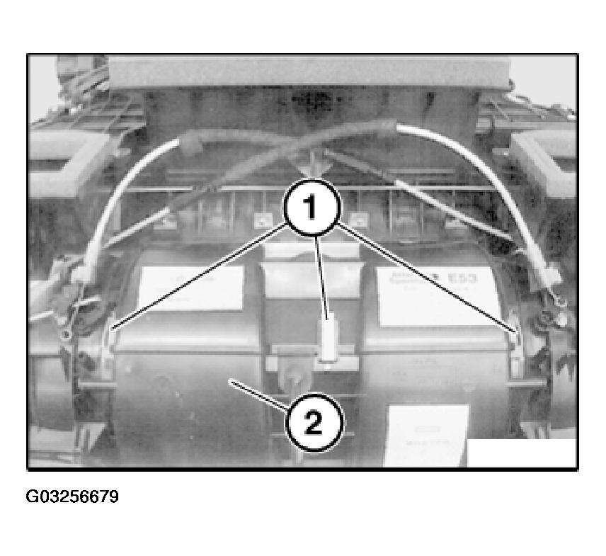G03256679