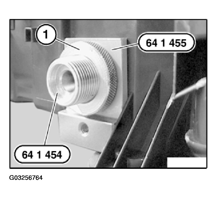 G03256764