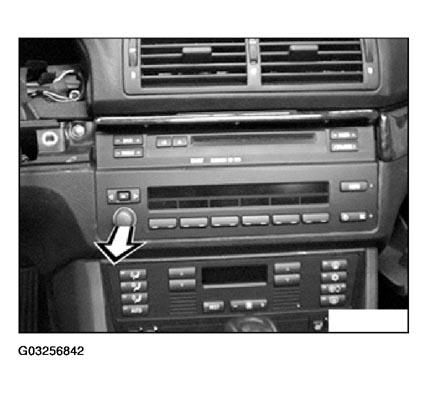 G03256842