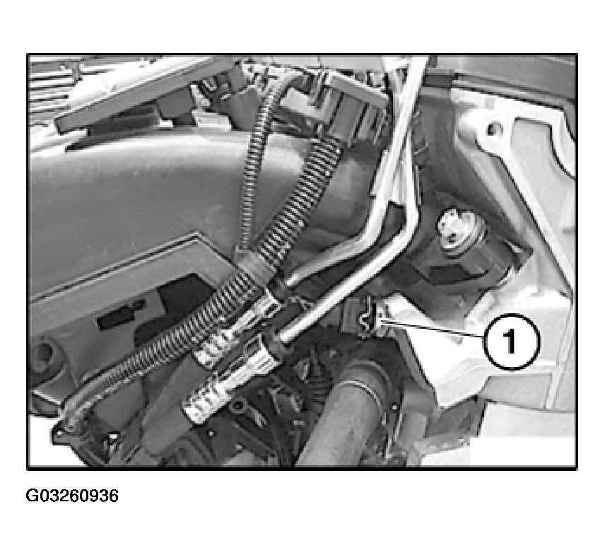G03260936