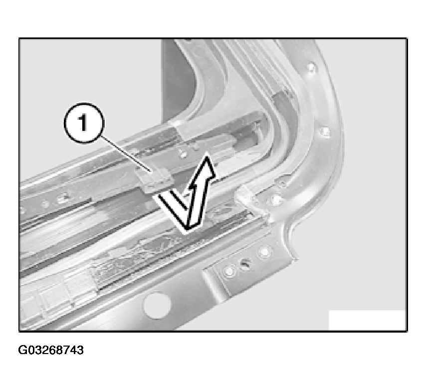 G03268743