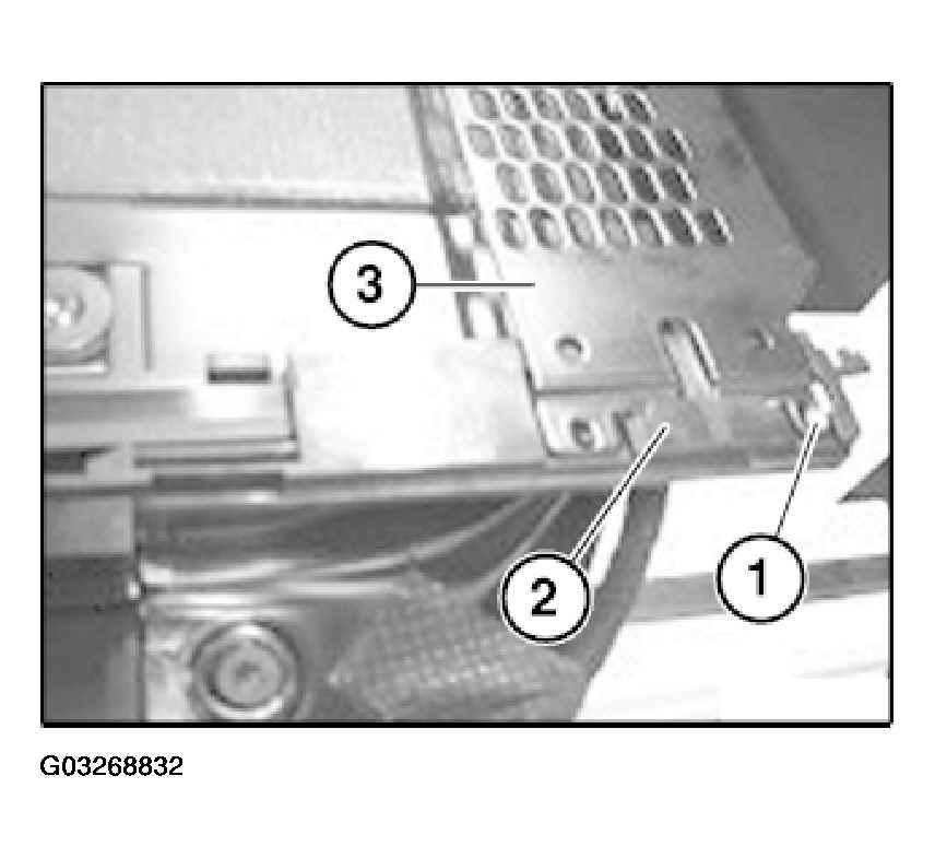 G03268832