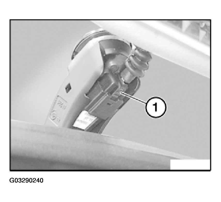 G03290240