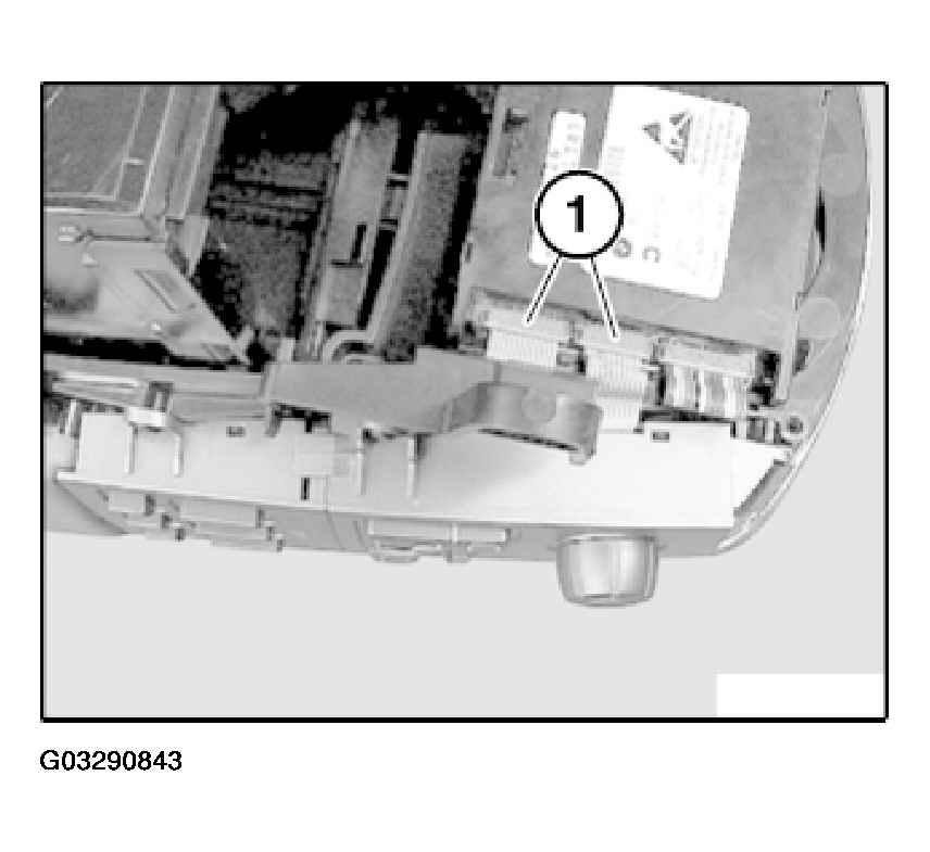 G03290843