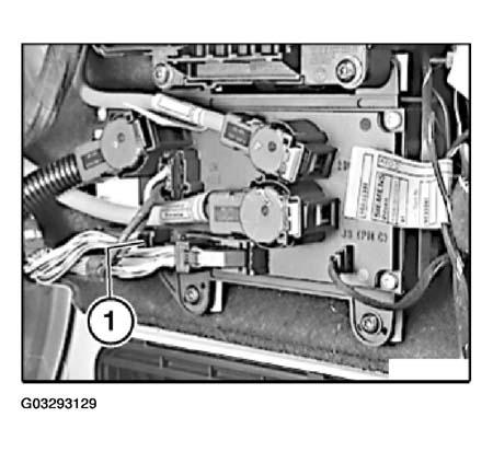 G03293129