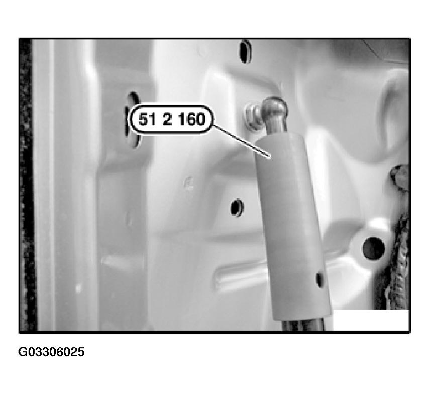 G03306025