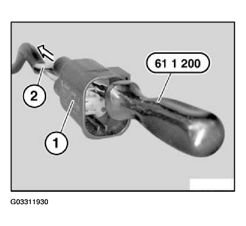 G03311930