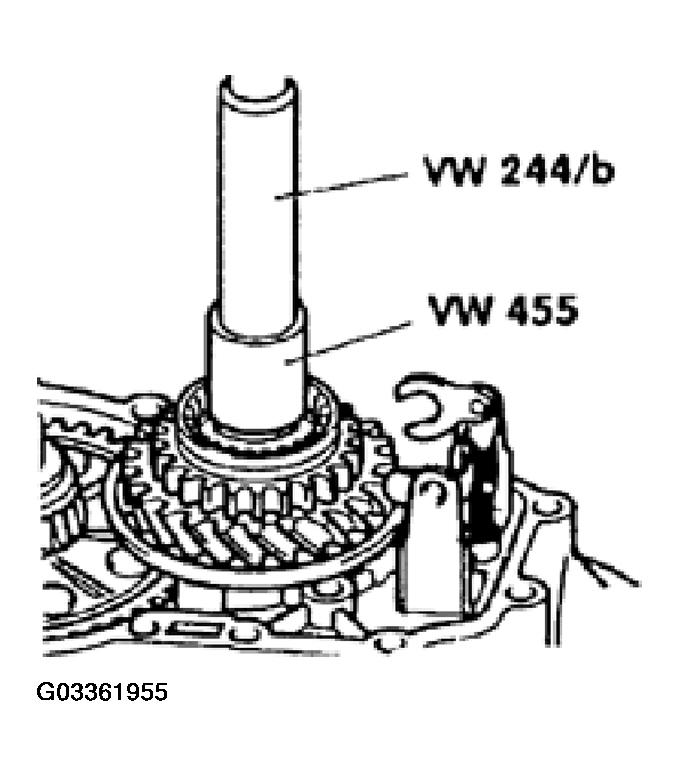 G03361955