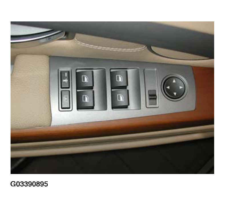 G03390895