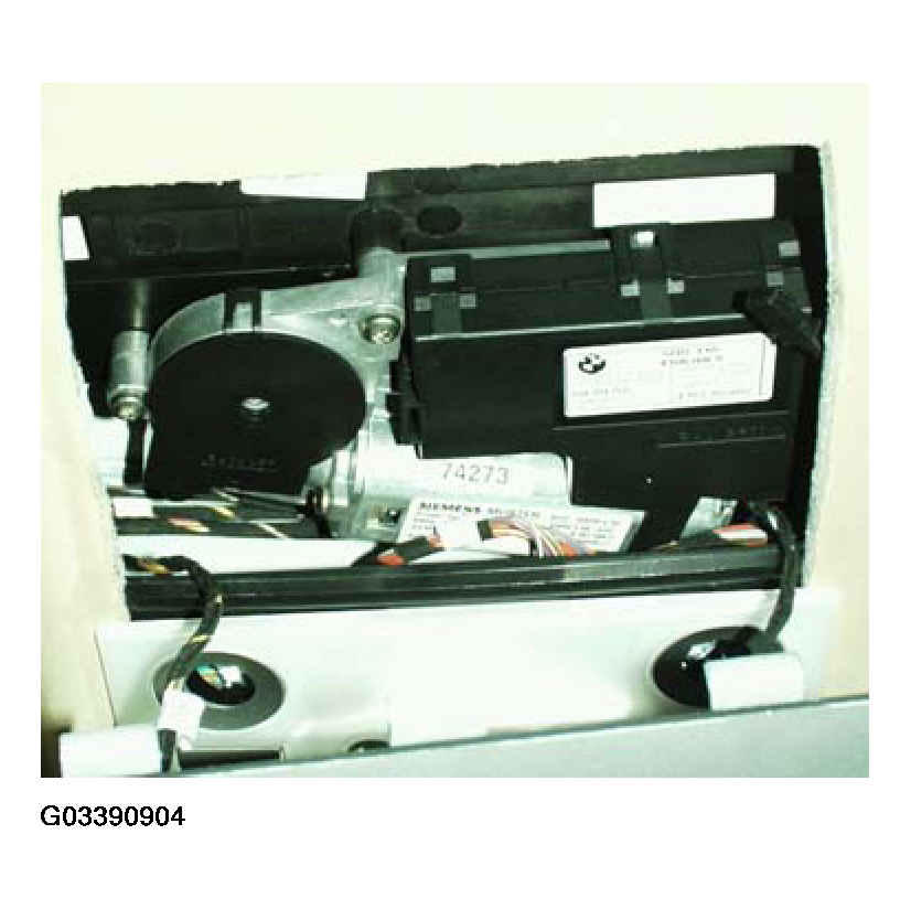 G03390904