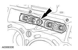 G03887584