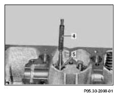 G04605829