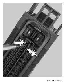 G04607453
