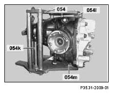 G04636379