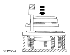 G04679704
