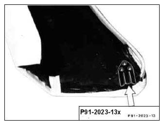G04689144