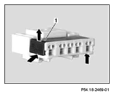 G04713177
