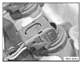 G04725652